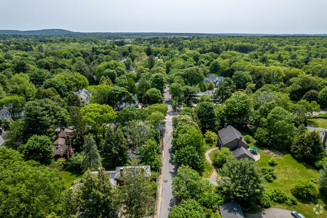 Haven St overview of homes in Upper Dedham.