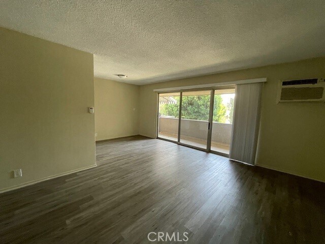 Foto del edificio - 545 N Holliston Ave