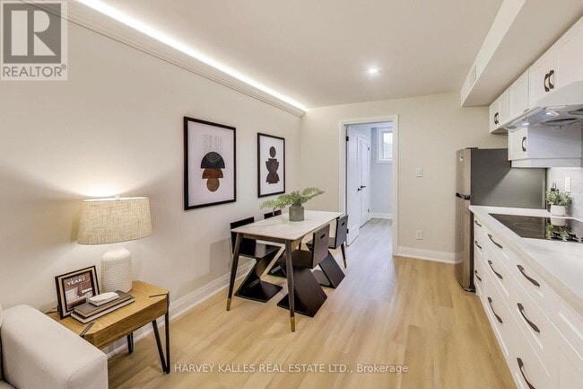 Photo du bâtiment - 21 Rolyat St