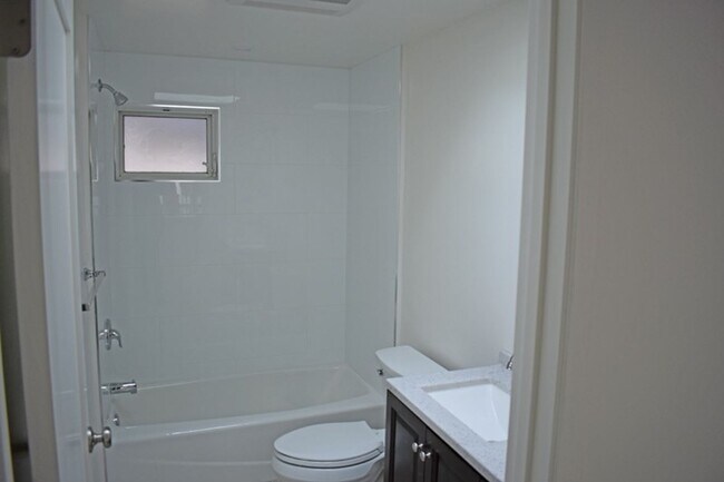 Foto del edificio - 432 Old Creek Rd