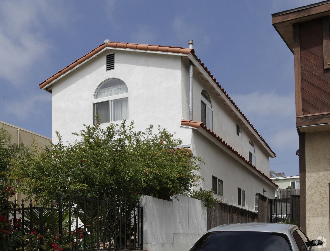 Primary Photo - 4149 Alabama St