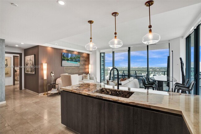 Foto del edificio - 88 SW 7th St