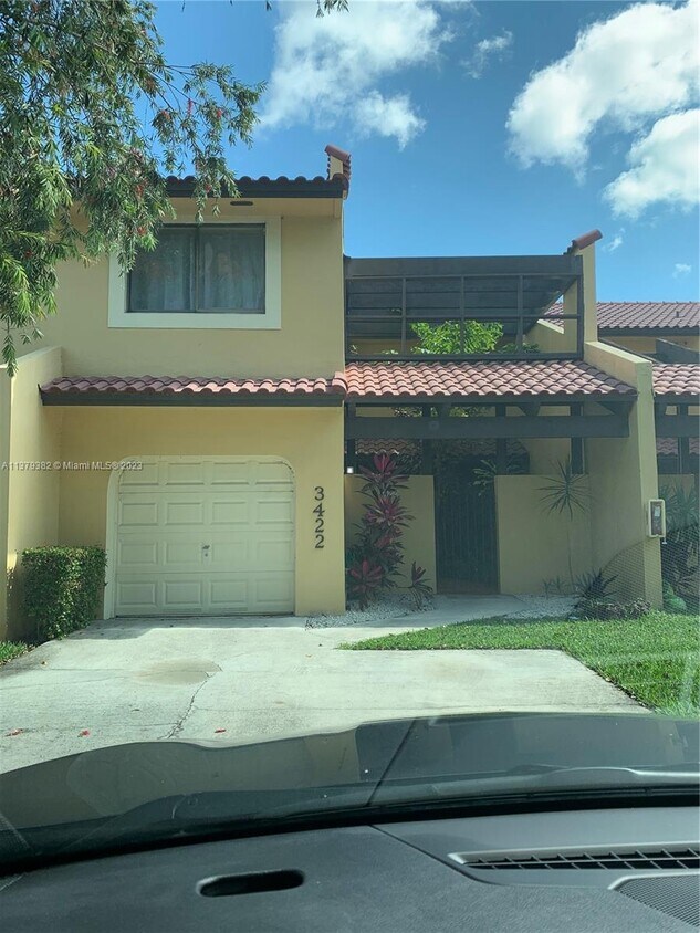 Primary Photo - 3422 Torremolinos Ave