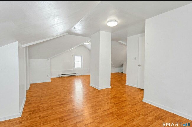 Foto del edificio - 18 Grandview Ave