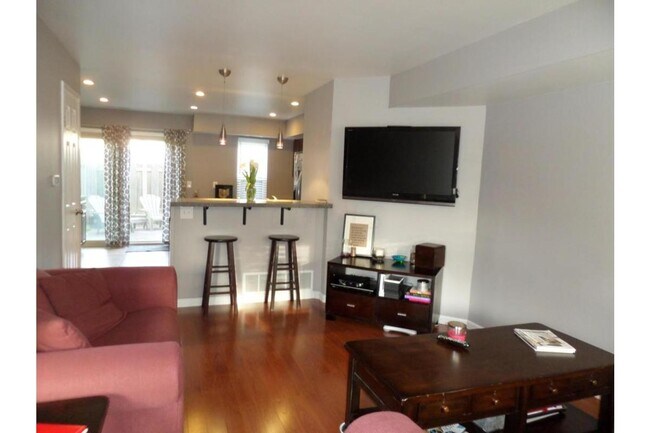 Foto del edificio - 1100 Merrimar Cir N