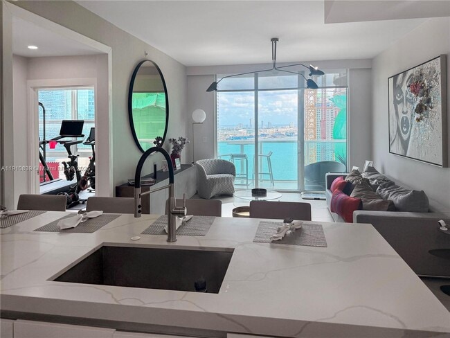 Foto del edificio - 31 SE 5th St