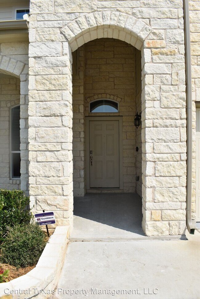 Foto del edificio - 4 br, 2.5 bath House - 9612 Glynhill Ct