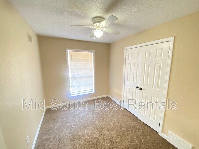 Building Photo - 3781 Marwood St