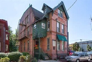 Building Photo - 66 Trumbull St