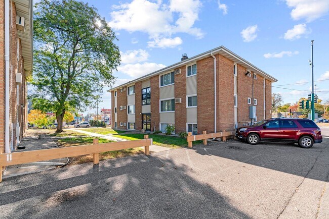 Foto del edificio - 5332 Hanson Ct N