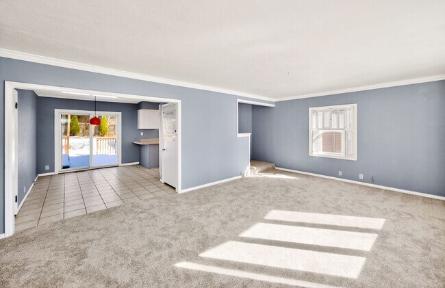 Foto del edificio - SOUTH OF GRAND LOCATION!! 4 Bedroom, 1.5 Bathroom Home in Des Moines!