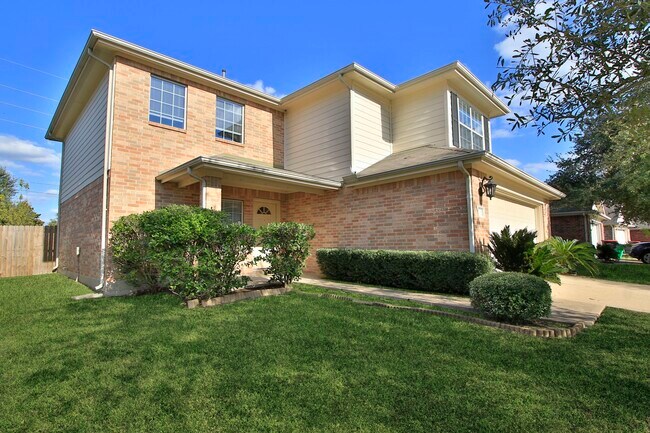 Foto del edificio - 18926 Piney Way Dr