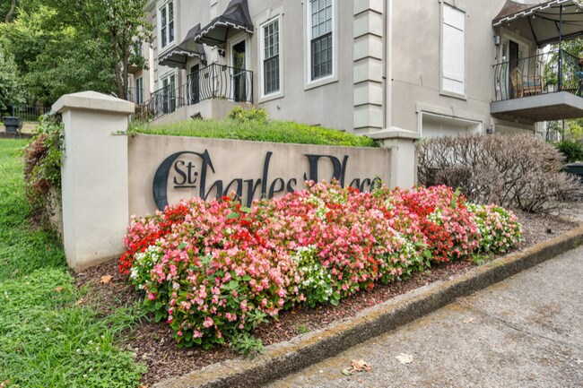 Foto del edificio - 102 St Charles Pl