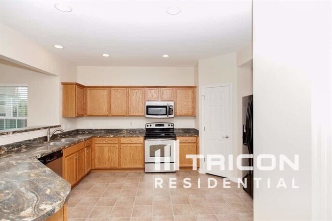 Foto del edificio - 2037 Silverton Cir