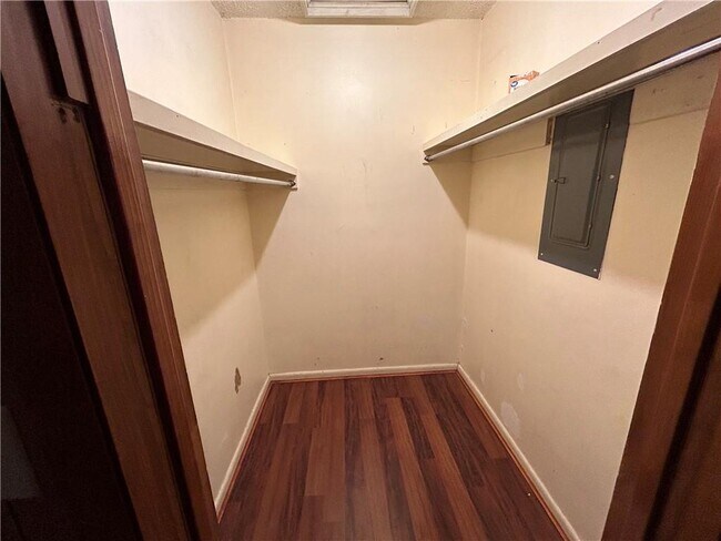 Foto del edificio - 331 S 7th St