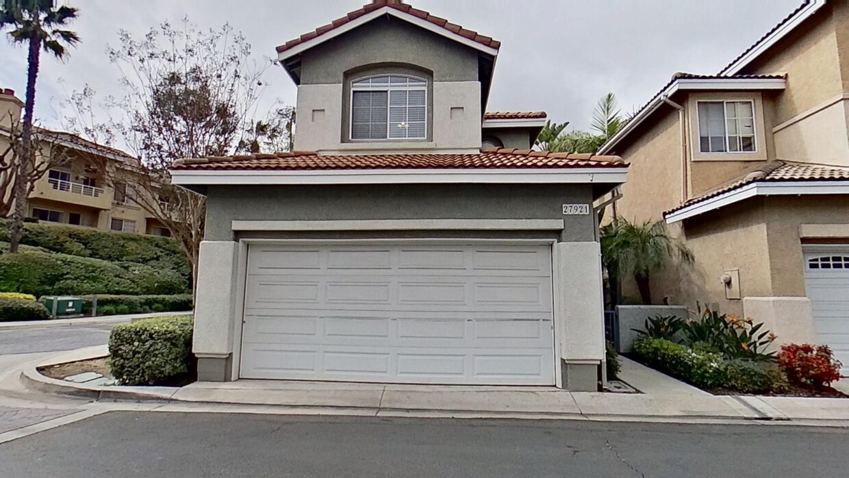 Foto principal - Spacious 2 Bed 2.5 Bath Home in Laguna Nig...