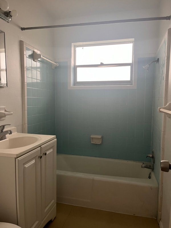 Foto del edificio - 384 Avenue N