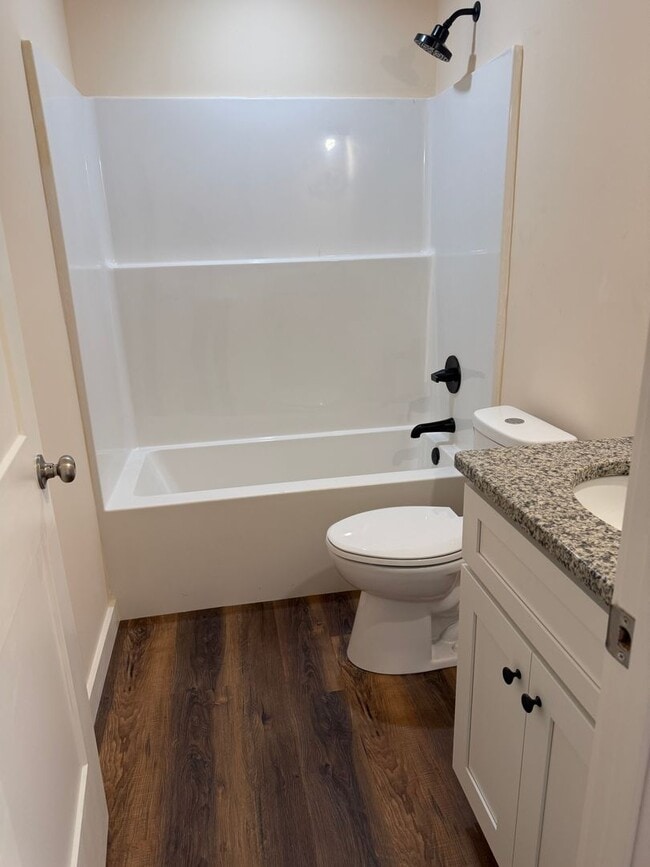 Foto del edificio - Simonds Road Duplex