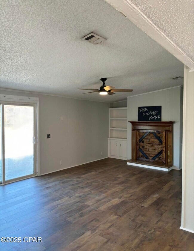 Foto del edificio - 6801 Adams Rd