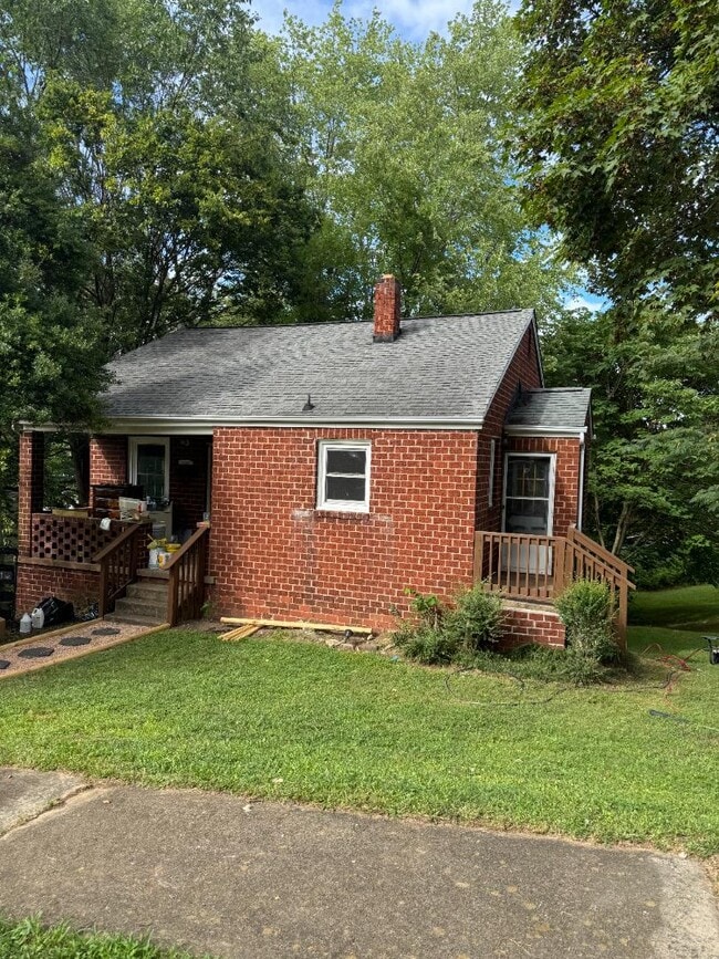 Building Photo - 2517 Lafayette Cir