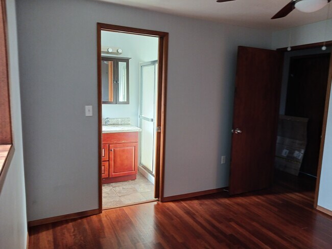 Foto del edificio - 127 NE 164th St