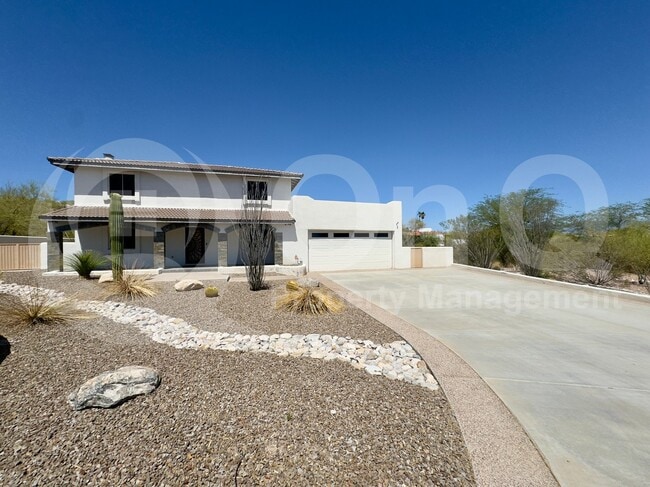 Building Photo - 3700 N San Sebastián Dr