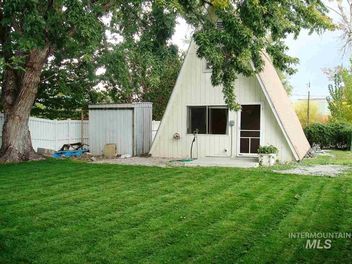 Primary Photo - 6741 Strawberry Glenn Rd