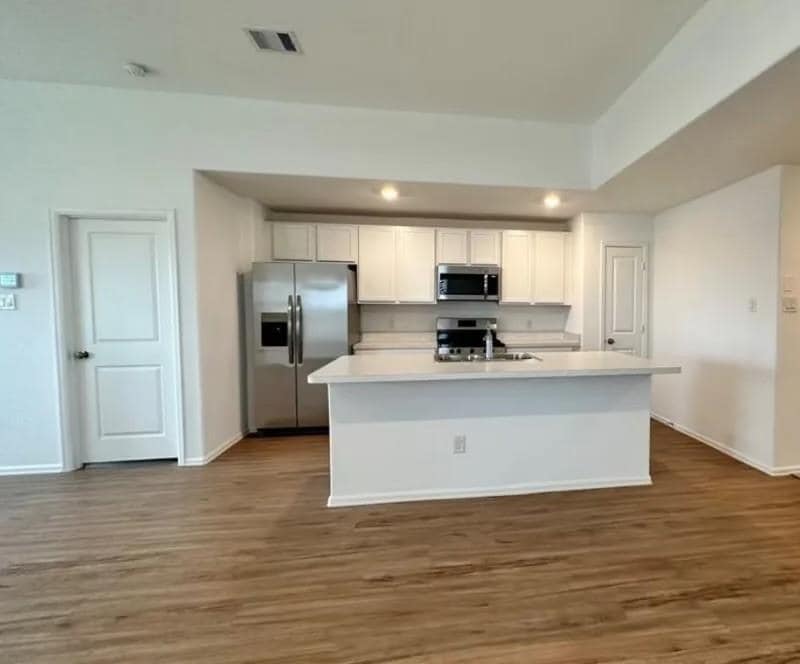 4254 Barrington Cove Lane, Highlands, TX 77562 House Rental in