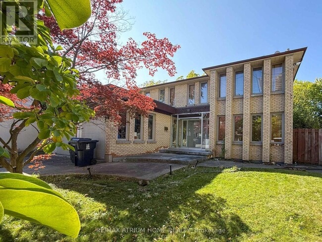 Photo du bâtiment - 42 Fairchild Ave