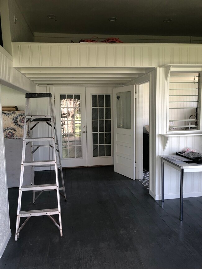 Foto del edificio - 112 E Scott St