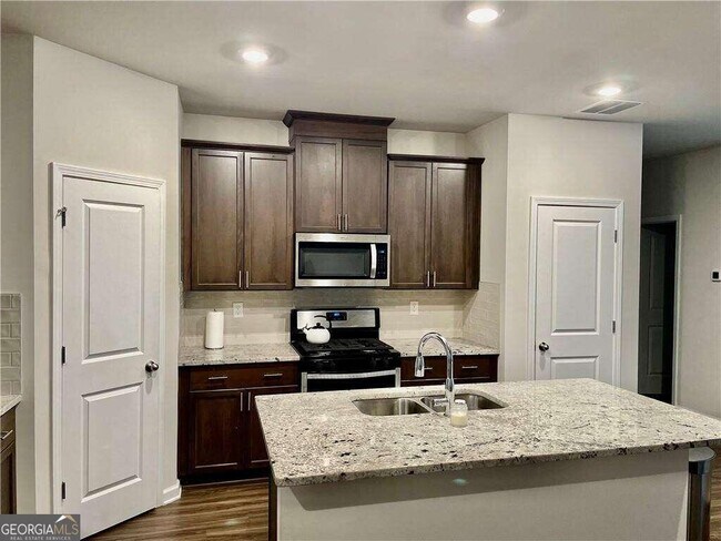 Building Photo - 273 Grayson Trl