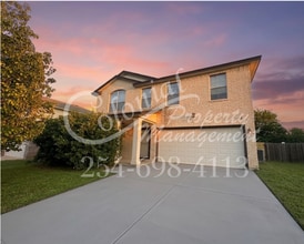 Building Photo - 1002 Clayton Dr