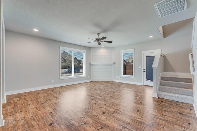 Foto del edificio - 3300 SW Stoneway Ave