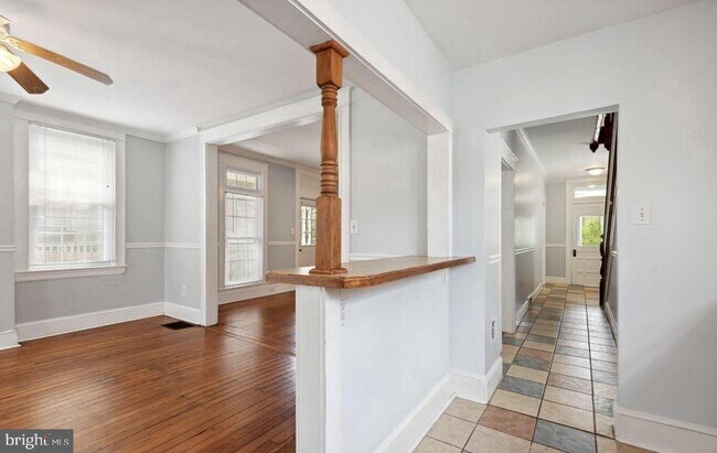 Foto del edificio - 6011 Falls Rd