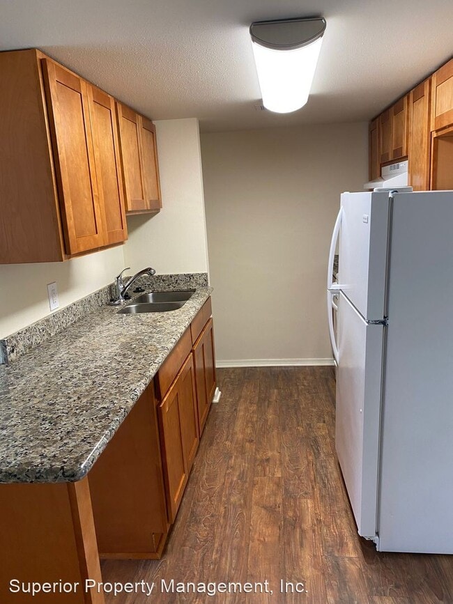 Building Photo - 2 br, 1 bath House - 136 Aris Ave. E