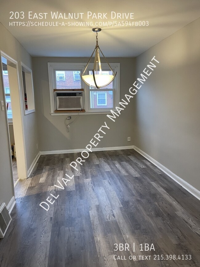 Building Photo - 203 E Walnut Park Dr