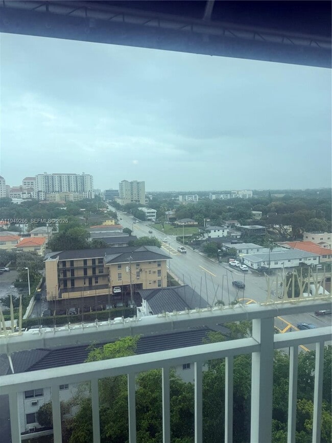 Building Photo - 50 Menores Ave