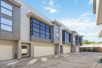 Building Photo - 1023 Bonner St