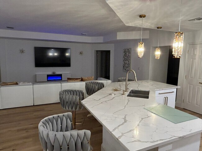 Foto del edificio - 207 Biltmore Pl