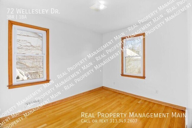 Foto del edificio - 72 Wellesley Dr