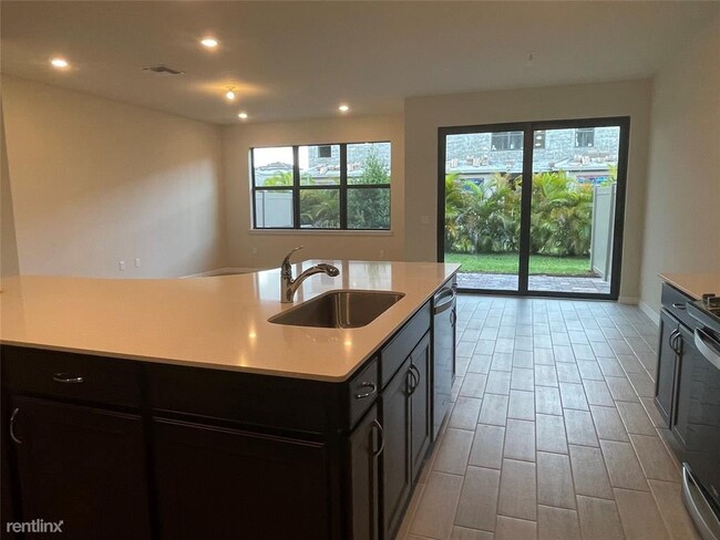 Building Photo - 3 br, 2.5 bath House - 8191 Cinch Way # 8191