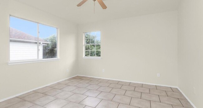 Sala de juegos - 19338 Montclair Meadow Ln