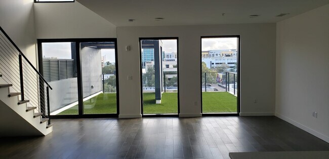 tock79@gmail.com - 132 Mirror Lake Dr N