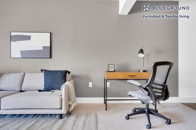 Foto del edificio - 350 Sharon Park Dr