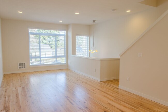 Foto del edificio - 3Bd/2.5Ba Seattle Townhouse