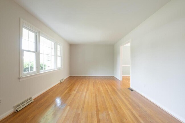 Foto del edificio - 2801 Pennington Rd