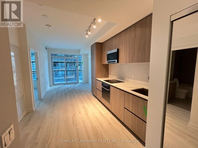 Photo du bâtiment - 120 Broadway Ave