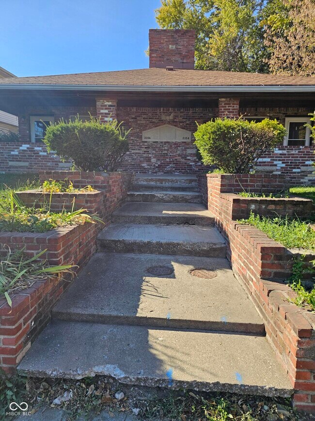 Building Photo - 2356 Shelby St