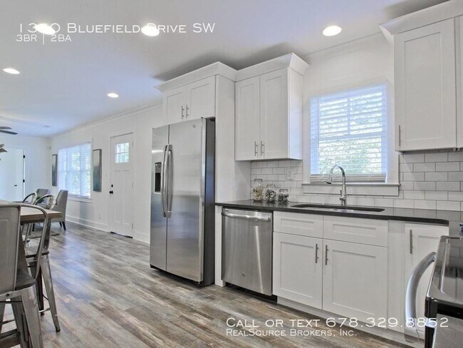 Foto del edificio - 1350 Bluefield Dr SW