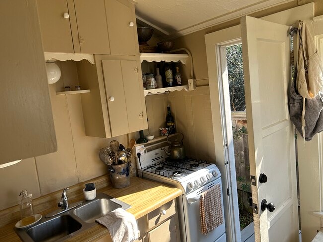 Foto del edificio - 2612 Victoria Dr